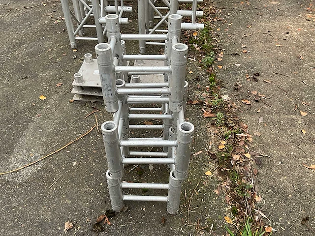 Eurotruss - 30x30 - tussenstuk l250mm aluminium trussen (5x) - afbeelding 2 van  5