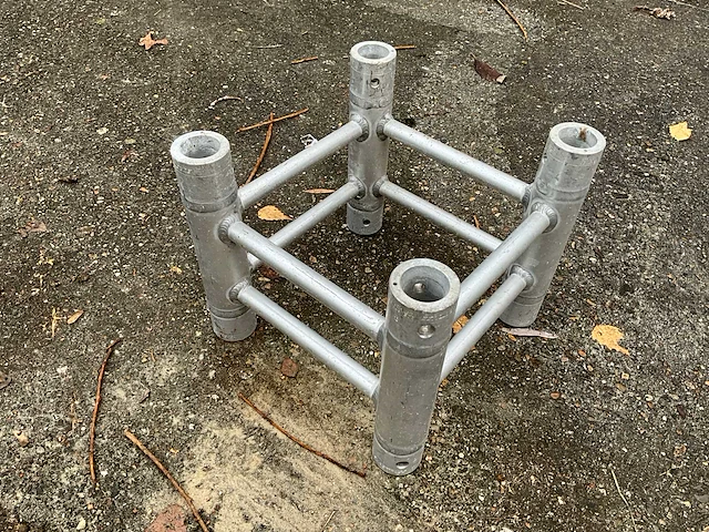 Eurotruss - 30x30 - tussenstuk l250mm aluminium trussen (5x) - afbeelding 5 van  5