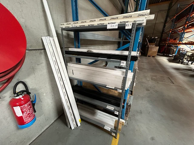 Eutrac opbouw/stroomrails - afbeelding 1 van  8