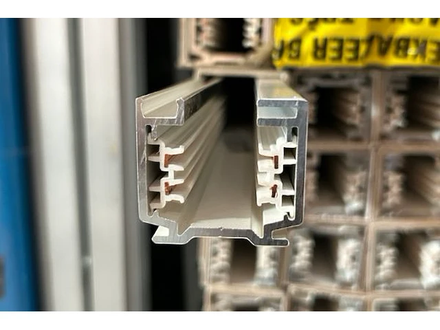 Eutrac opbouw/stroomrails - afbeelding 8 van  8