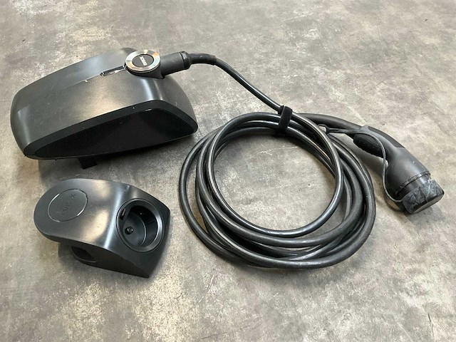Evbox elvi e1320-a15062 laadpaal - afbeelding 1 van  4