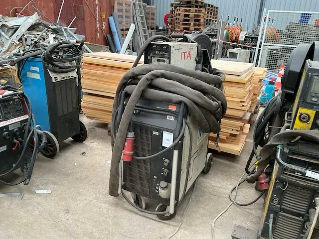 Ewm taurus 351 synergic s fdw lasapparaat - afbeelding 1 van  5