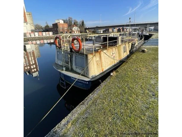 Ex parlevinker/pleziervaartuig christoffelle, bouwwerf jacht en scheepsbouw eltink mook nederland,motor daf 615 dt m, stand motor 4932u, bouwjaar 1964, afm plm 16,10x5,10x1,20x5m, regnr b-772523, europanr 03320205 - afbeelding 5 van  23