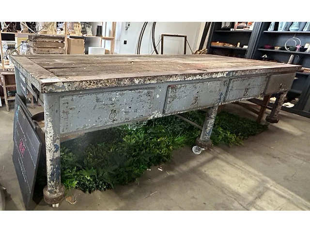Exclusieve mobiele vintage werktafel - afbeelding 1 van  9