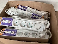 Extend stekkerdoos 6 voudig, randaarde (22x) - afbeelding 3 van  4