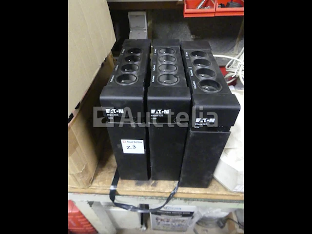 Externe batterijen + elektrische handdroger - afbeelding 2 van  5