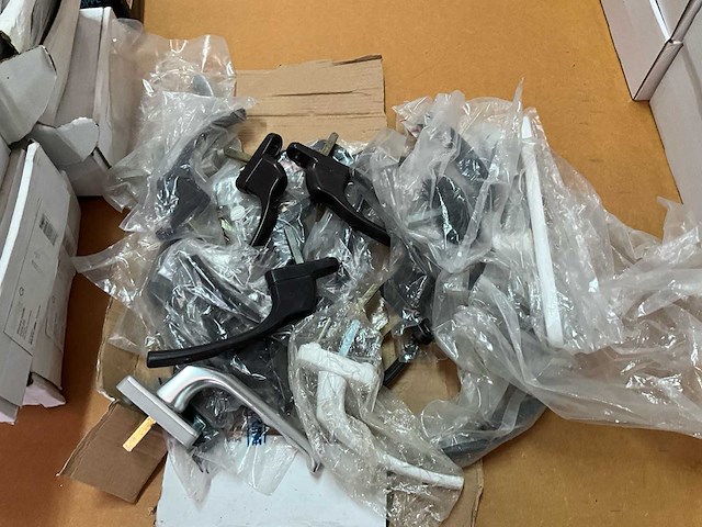 Extra bundel accessoires voor binnendeuren - afbeelding 14 van  38