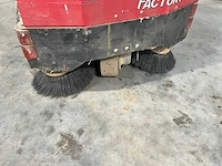 Factory cat zelfrijdende veegmachine - afbeelding 17 van  27