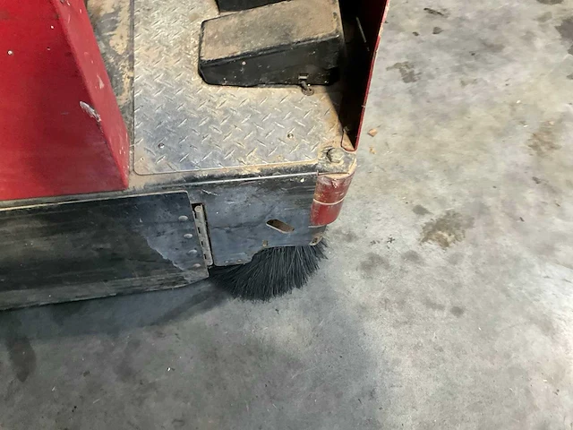 Factory cat zelfrijdende veegmachine - afbeelding 26 van  27