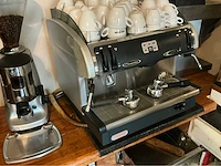 Faema koffiezet en bonenmaler koffiemachine - afbeelding 4 van  6