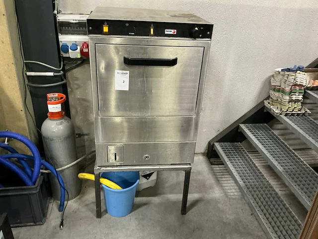 Fagor fi-650r korvenvaatwasmachine - afbeelding 1 van  8