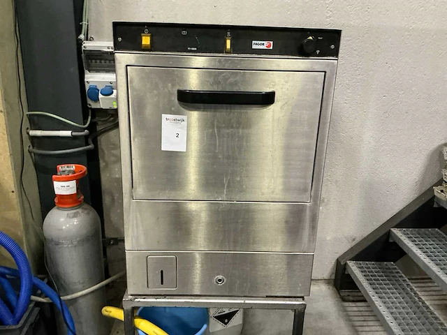 Fagor fi-650r korvenvaatwasmachine - afbeelding 2 van  8