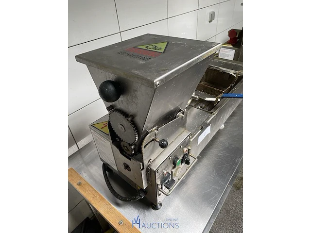 Falafel machine pellefood - afbeelding 3 van  5