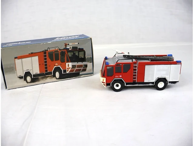 Falcon rosenbauer n° 5512 (274) - afbeelding 1 van  4