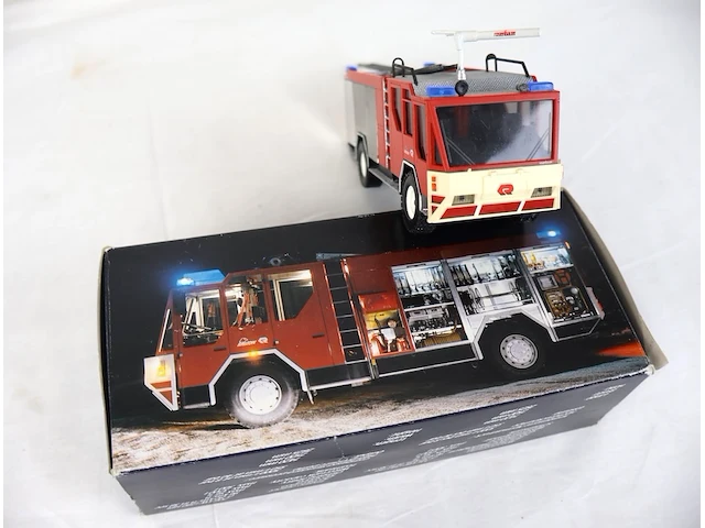 Falcon rosenbauer n° 5512 (274) - afbeelding 4 van  4