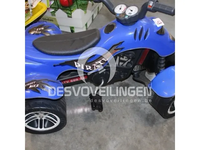 Falk kinderquad met trappers 3-7 jaar pirate blauw - afbeelding 1 van  3