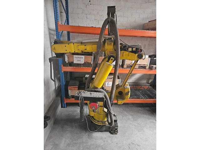 Fanuc s-420i met bedieningsconsole - afbeelding 3 van  10
