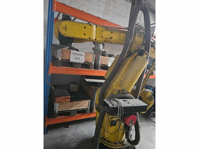 Fanuc s-420i met bedieningsconsole - afbeelding 4 van  10