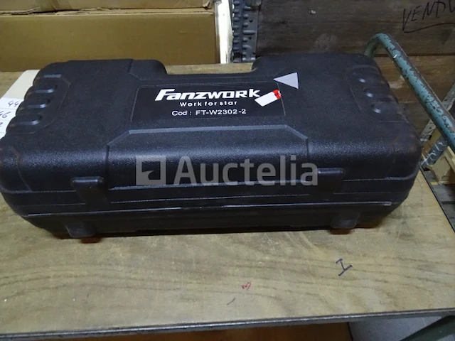 Fanzwork ft-w2302-2 betonschuurmachine in zijn koffer - afbeelding 6 van  7