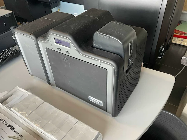 Fargo hdp5000 pvc printer - afbeelding 2 van  7