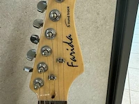 Farida gitaar met versterker - afbeelding 3 van  13