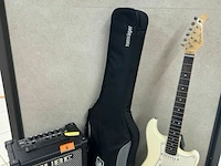 Farida gitaar met versterker - afbeelding 5 van  13