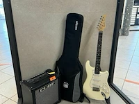 Farida gitaar met versterker