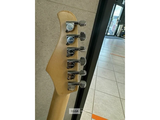 Farida gitaar met versterker - afbeelding 9 van  13