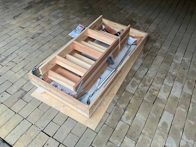 Farko lkw komfort - zoldertrap - afbeelding 4 van  9