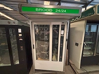 Fas - broed - automaat - afbeelding 1 van  4