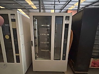 Fas - brood - verkoopautomaat - afbeelding 1 van  5