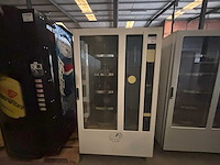 Fas - brood - verkoopautomaat - afbeelding 3 van  7