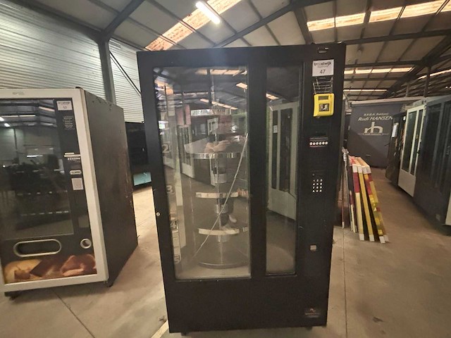 Fas - brood - verkoopautomaat - afbeelding 1 van  6