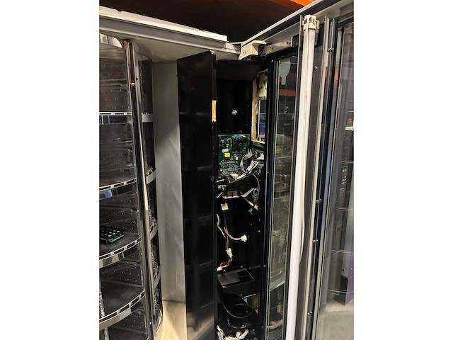 Fas - brood - verkoopautomaat - afbeelding 6 van  11