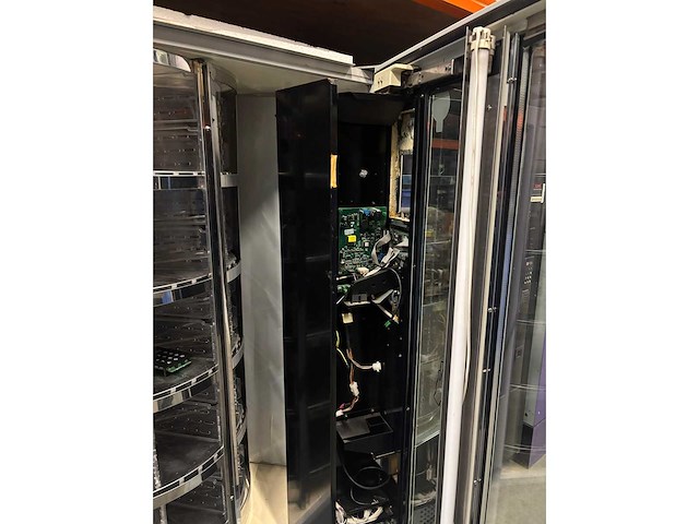 Fas - brood - verkoopautomaat - afbeelding 7 van  9