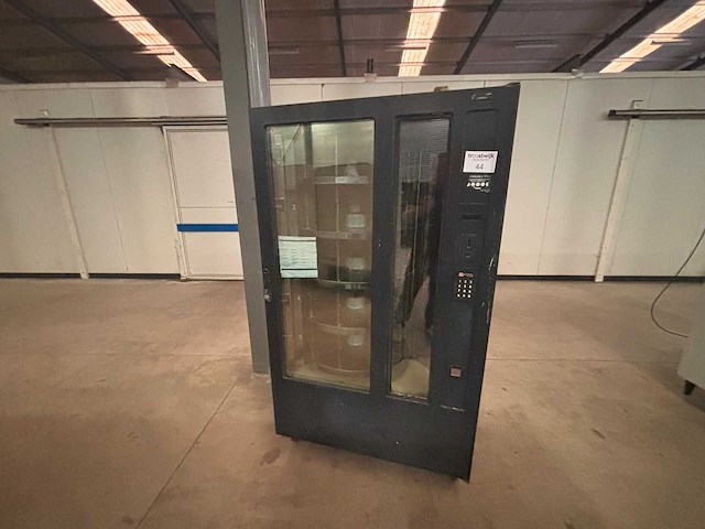 Fas - brood - verkoopautomaat - afbeelding 2 van  7