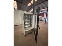 Fas - brood - verkoopautomaat - afbeelding 7 van  7