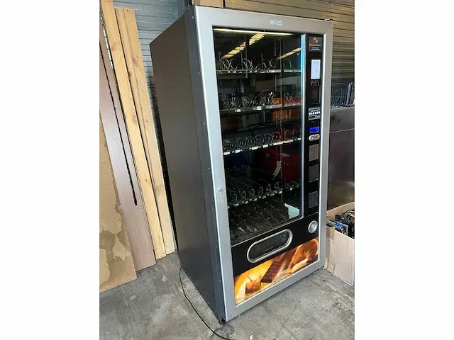 Fas - faster - snack - vending machine - afbeelding 1 van  5