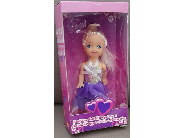 Fashion doll little princess - afbeelding 1 van  3