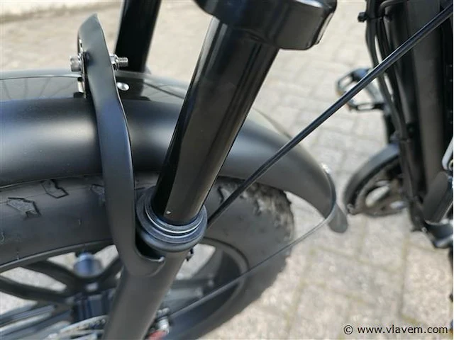 Fatbike elektrisch 250 watt - afbeelding 10 van  31