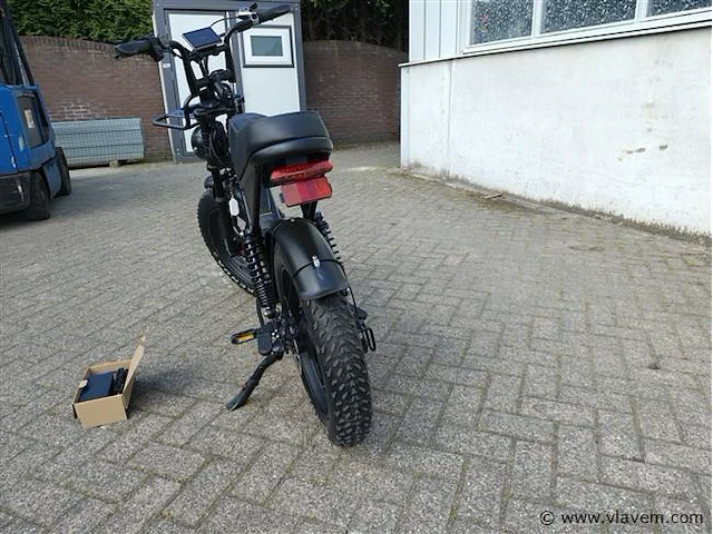 Fatbike elektrisch 250 watt - afbeelding 19 van  31