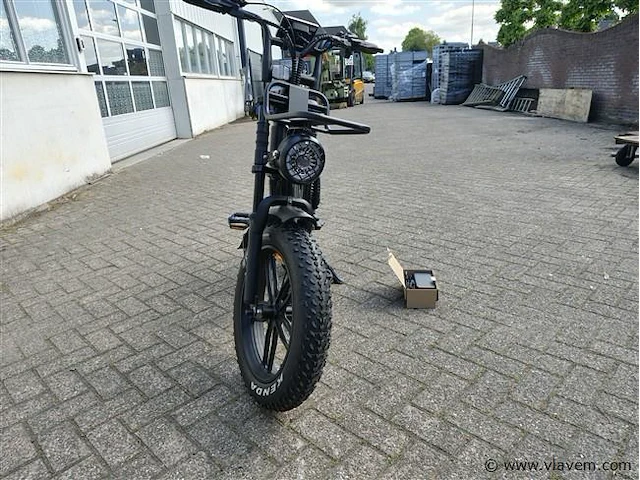 Fatbike elektrisch 250 watt - afbeelding 25 van  31