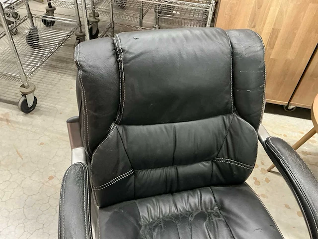 Fauteuil met tafel - afbeelding 4 van  6
