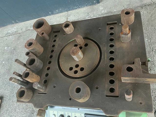 Feal progetti 1784 buigmachine - afbeelding 9 van  11