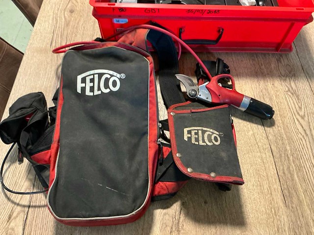 Felco 811 professionele accu-snoeischaar - afbeelding 1 van  6