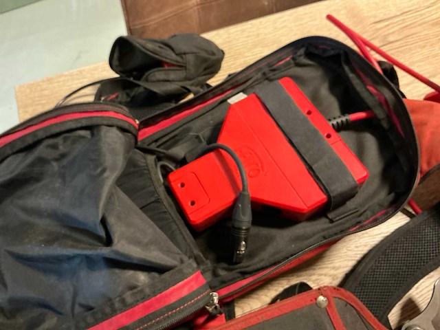 Felco 811 professionele accu-snoeischaar - afbeelding 3 van  6