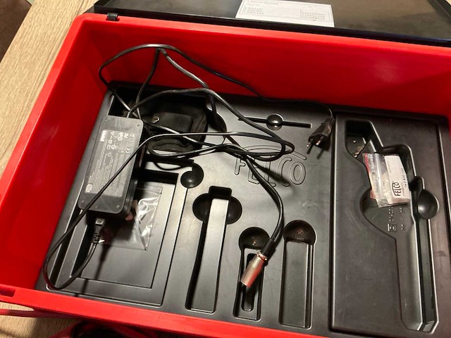 Felco 811 professionele accu-snoeischaar - afbeelding 4 van  6