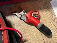 Felco 811 professionele accu-snoeischaar - afbeelding 2 van  6