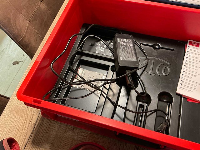 Felco 820 professionele accu-snoeischaar - afbeelding 4 van  6