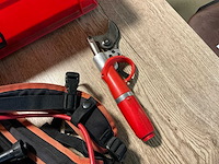 Felco 820 professionele accu-snoeischaar - afbeelding 2 van  6